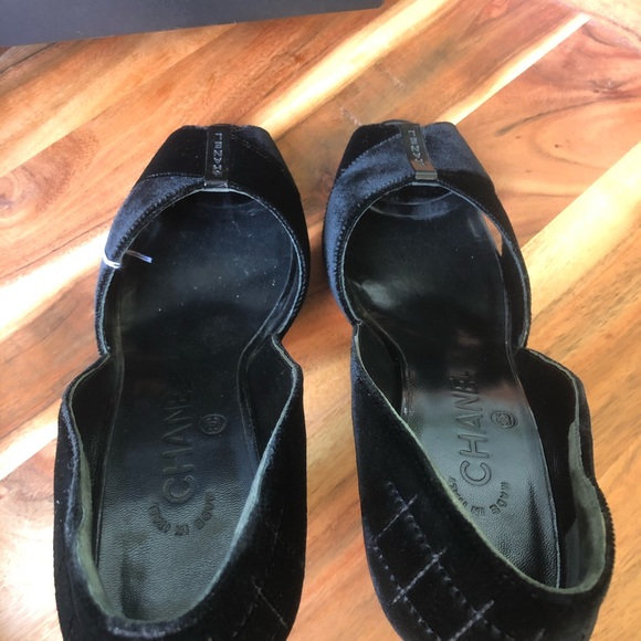 CHANEL BLACK SUEDE SHOES SIZE 38.5 - Picture 10 of 16